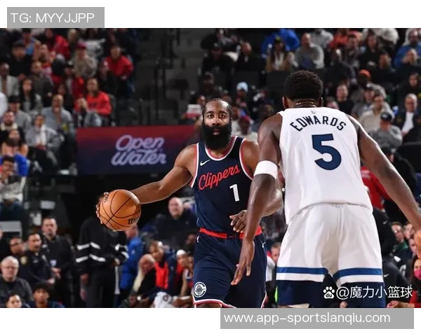 哈登表现惊艳13投10中创个人生涯出手10比赛命中率第二高纪录